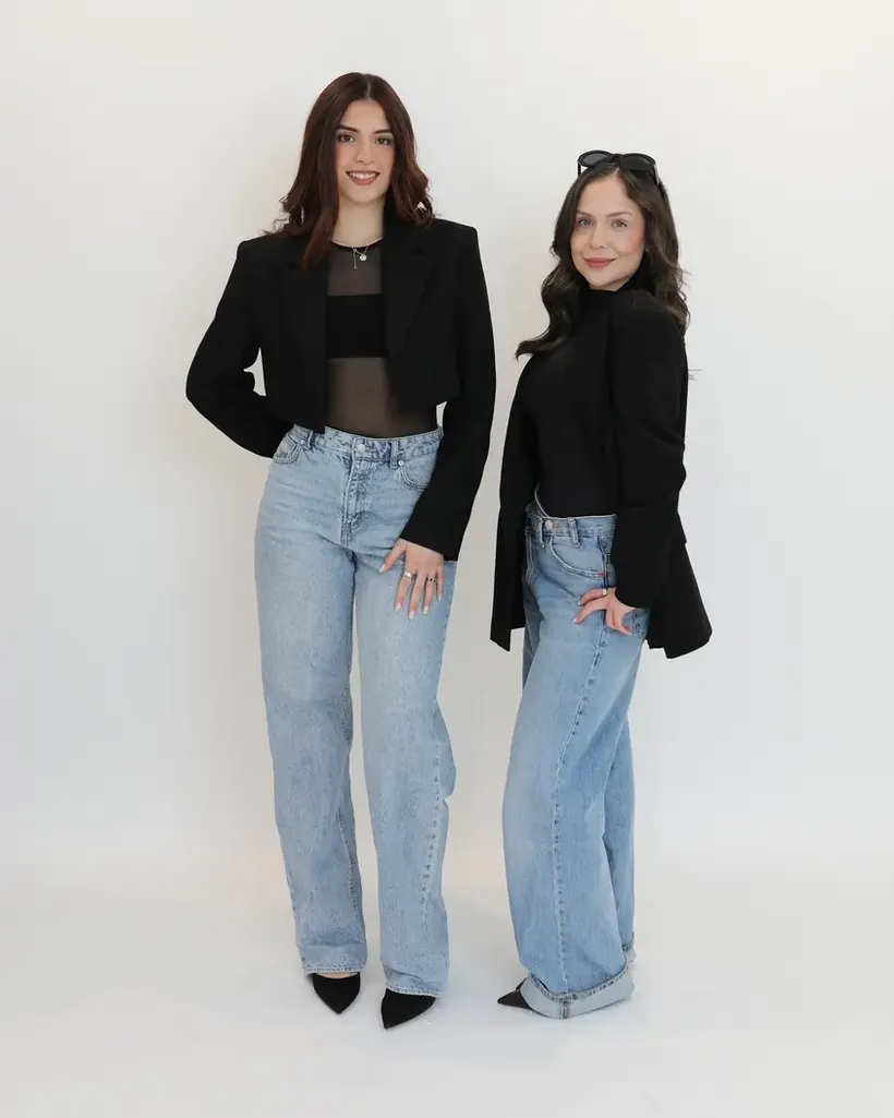 Michelle y Sara, fundadoras de The Bold Society, en el estudio